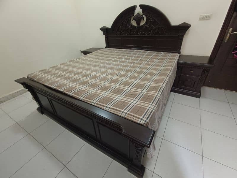 SOLID/SHEESHAM WOOD BEDSET COMPLETE 5