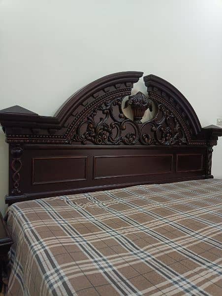 SOLID/SHEESHAM WOOD BEDSET COMPLETE 7