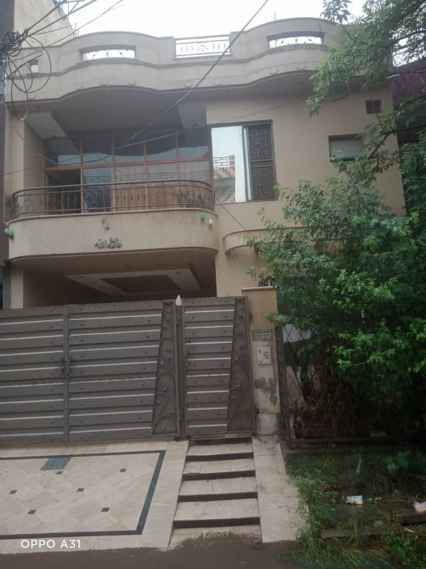 10 Marla Beautiful double Story House Urgent For Sale Prime Location in sabzazar 6