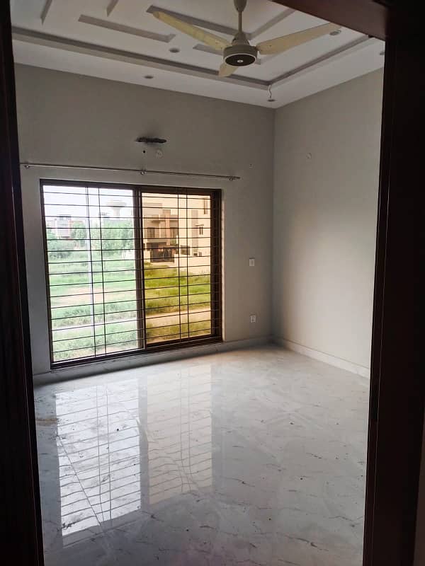 FIVE MARLA HOUSE FOR RENT IN DHA RAHBER 11 SECTOR 2 7