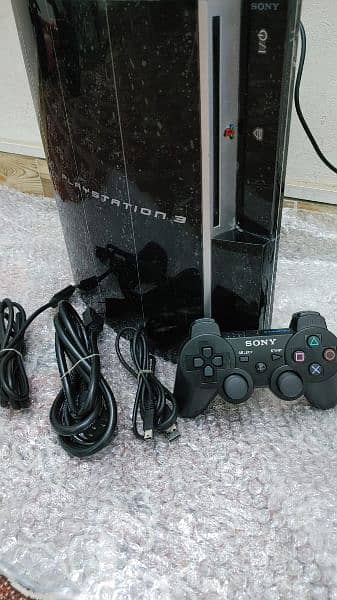 PS3 in good condition 320gb hard 4