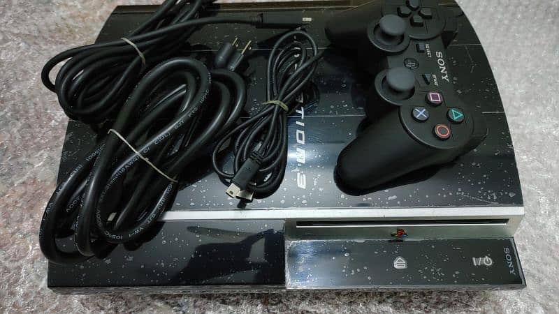 PS3 in good condition 320gb hard 6