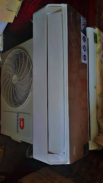 Dawlance DC inverter ac 1.5ton only 4 month used 1