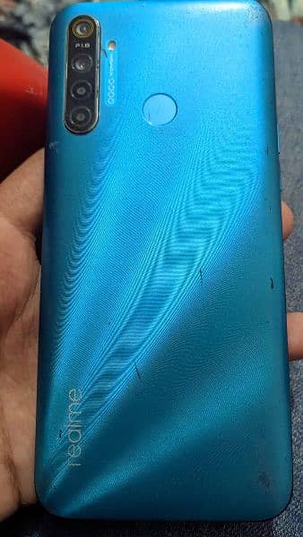 realme 5i 4