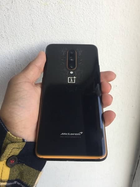 one plus 7t pro mclaren 1