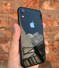 iphone xr 64 gb jv 91% battery health condition 10/10