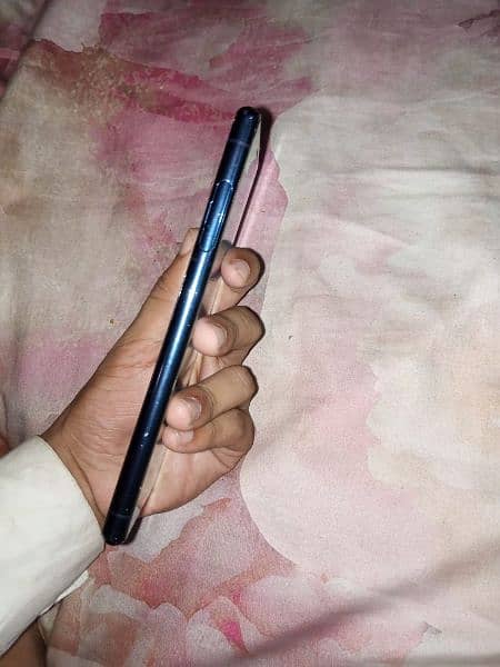 Sony Xperia 5 Non Pta 6:64 
Penal Ma Halka Sa Dot Hai 2