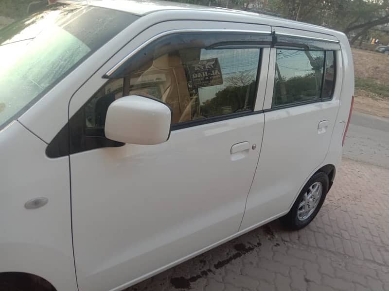 Suzuki Wagon R 2022 9