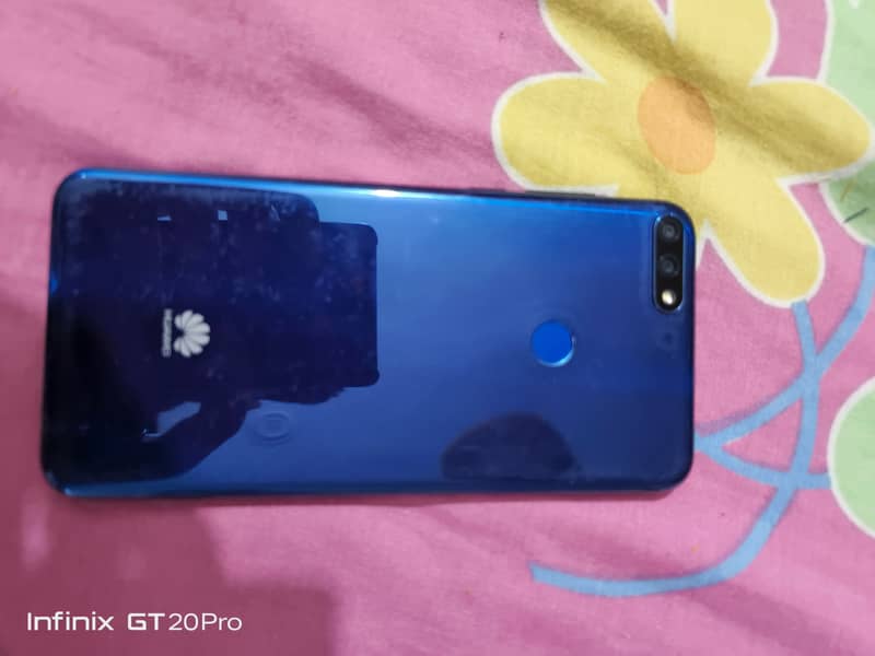 Huawei  Y7  prime 2018 3