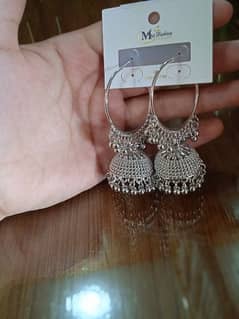 Earrings 0