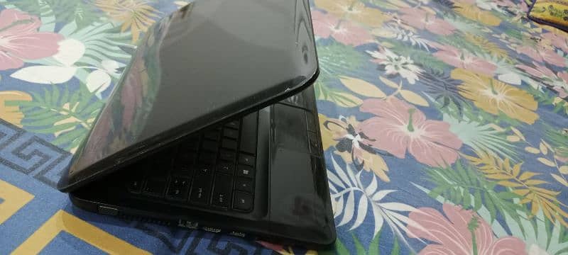 Hp core i3 4gb RAM 1