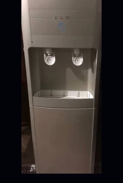 Pel Water Dispenser 0