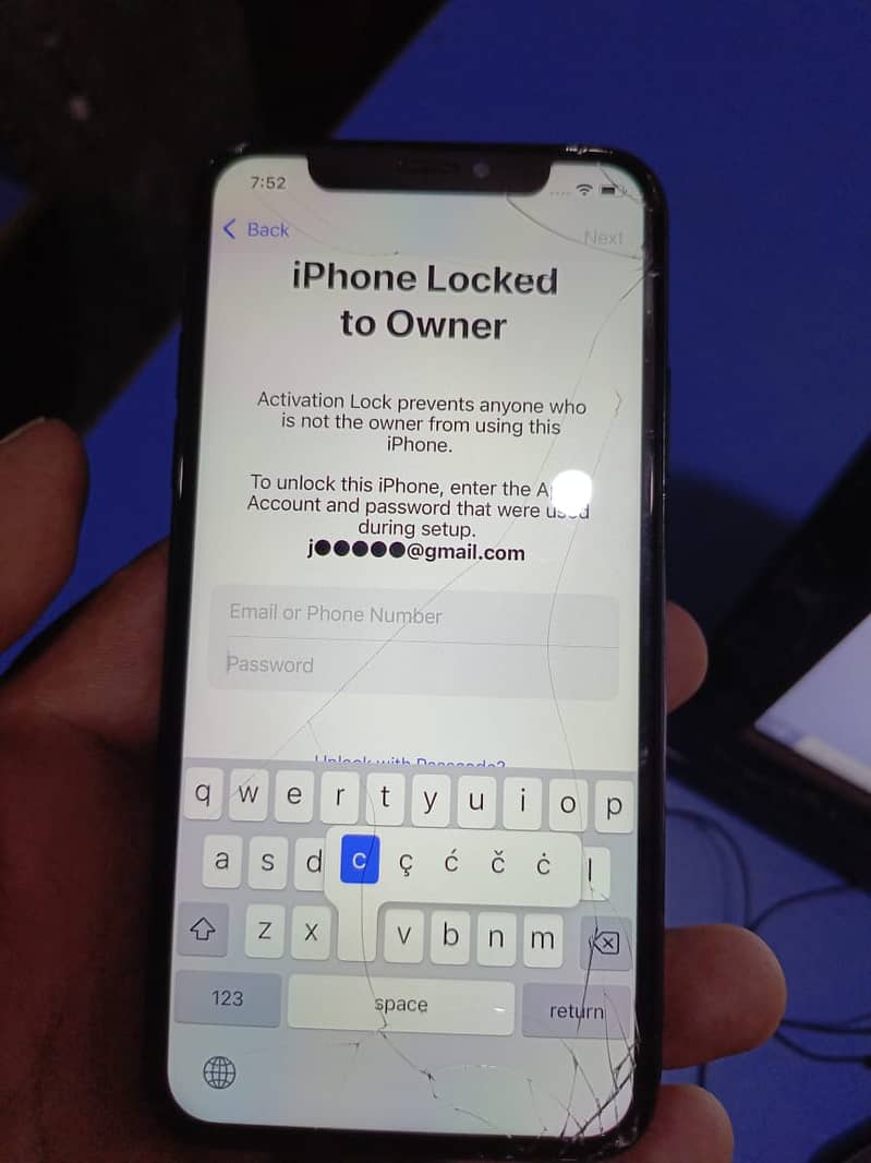 Iphone Xs 64gb icloud locked 5