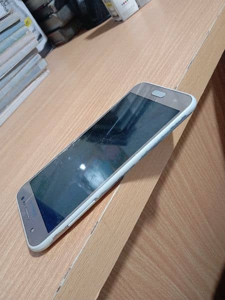 Samsung Galaxy j5 3