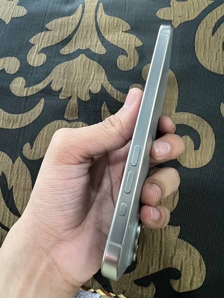 IPhone 15 pro max factory unlock FU Natural Titanium 5