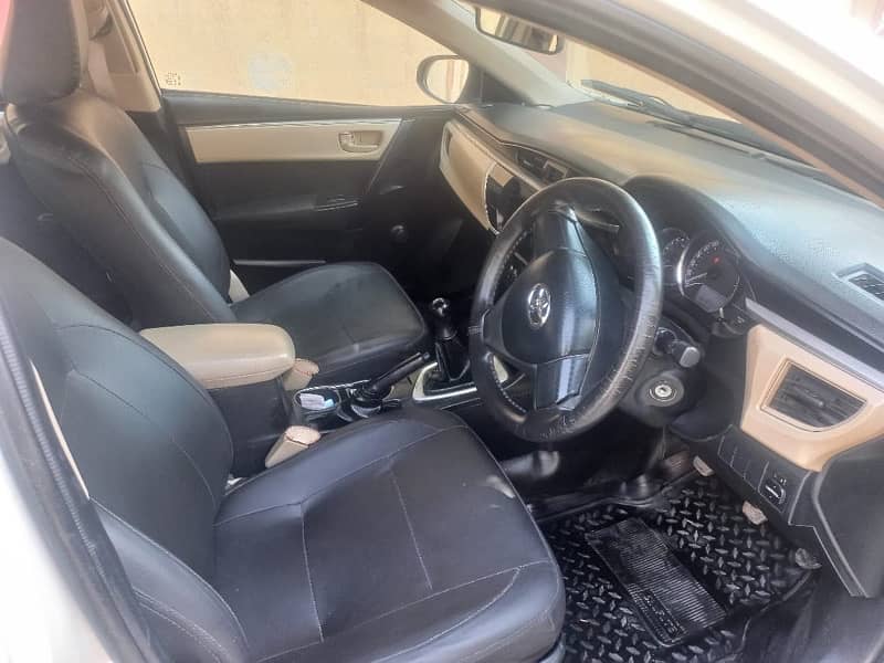 Toyota Corolla XLI 2015 9