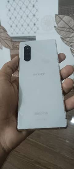 Sony Xperia 5