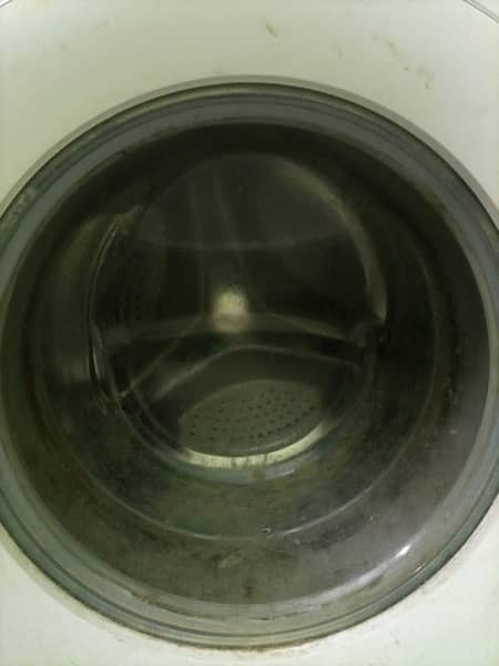 Urgently selling fully automatic imported washing machine 4