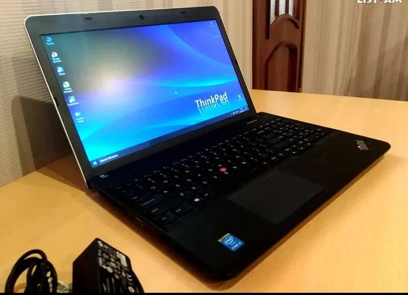 Lenovo edge e530 Laptop 2.40Ghz 4GB Ram 320GB HDD 15.6" Display 1