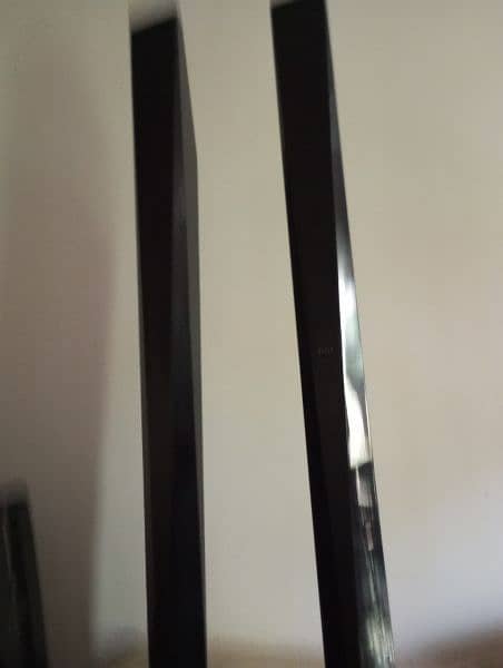 Sony DZ650 model 2tower speakers 4