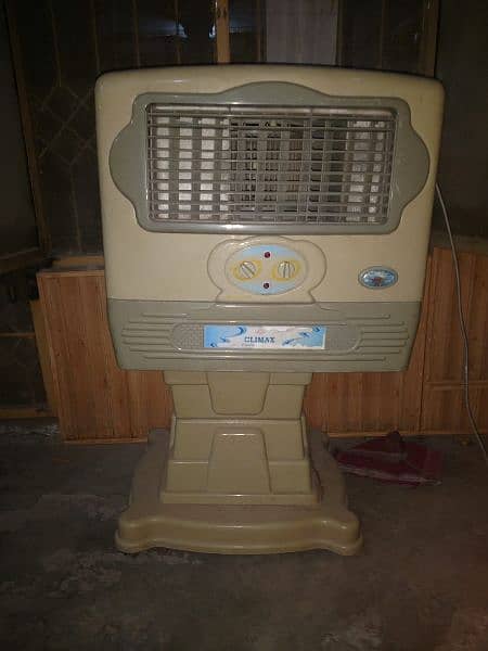 plastic body room cooler. . . no. 03009407249 0