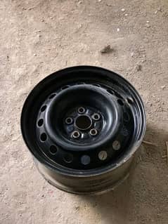 15 innch 5 nut rim with original wheel cups