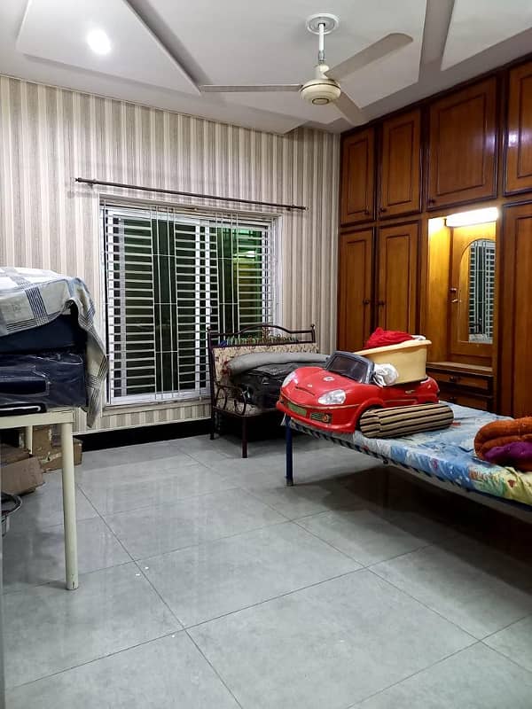 03211777676"We offer rental and purchasing options for houses, guest houses, and furnished rooms, catering to both commercial and residential needs. " 9