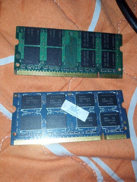 2gb ram Laptop 1