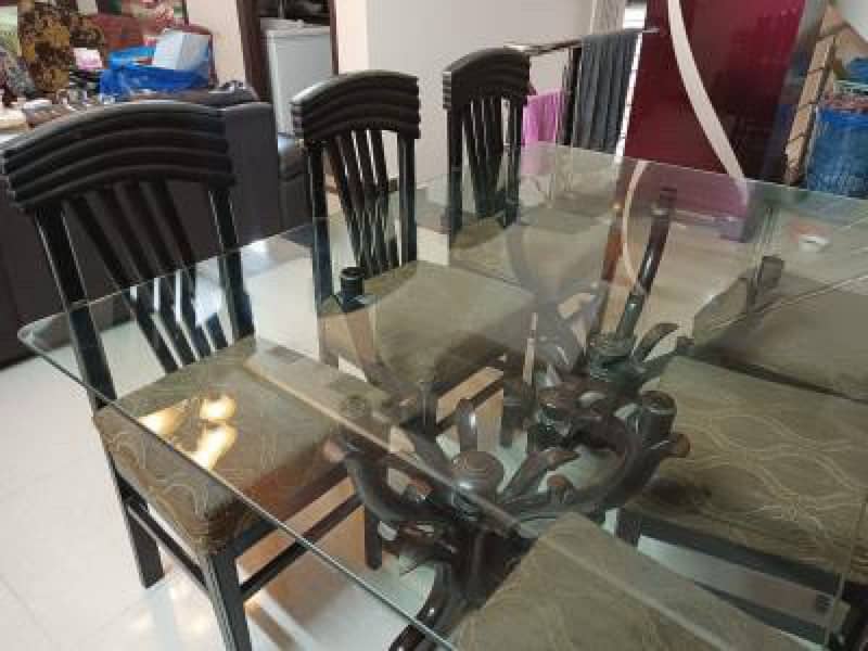 solid dining table 1