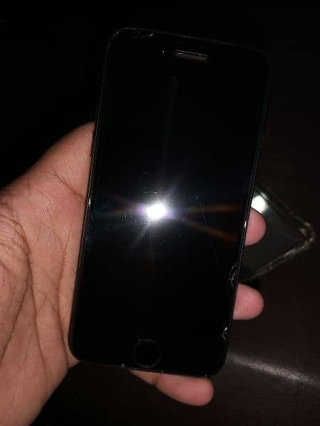 Iphone 7 Black 32 GB NON PTA 1