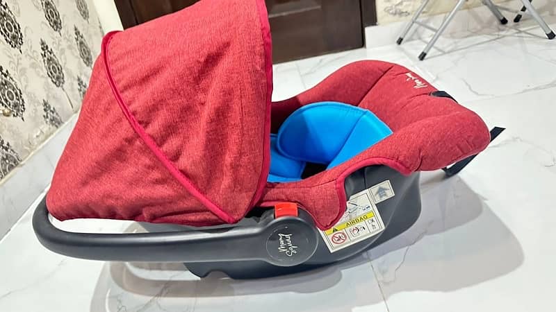 Baby Carry Cot (Mom Squad) 1