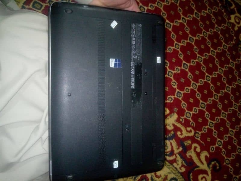 HP LAPTOP 3