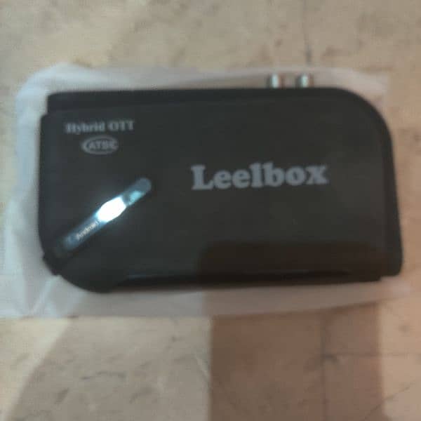 FRESH IMPORT FROM USA LEEL ANDROID DISH RECEIVER TV BOX ETISALAT 1