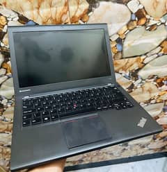 Lenovo thinkpad X240 Fresh 
Core i5 4th Gen