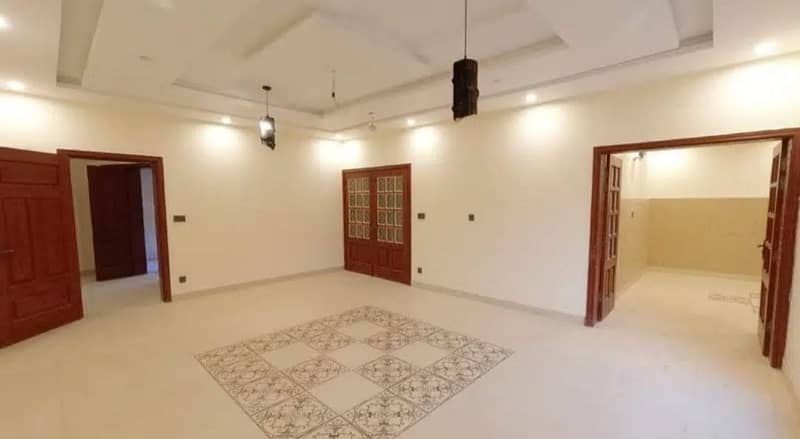 2 Kanal Double Story House For Rent, Upper Bani Gala Noor Avenue. Beck Side Touch Botanical Garden 6