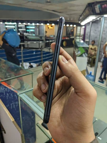 Iphone 7 128GB PTA Approved 7