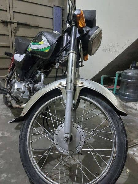 Metro Bike 2015 Model Good Condicrion Engine 100% seel peack Not open 10