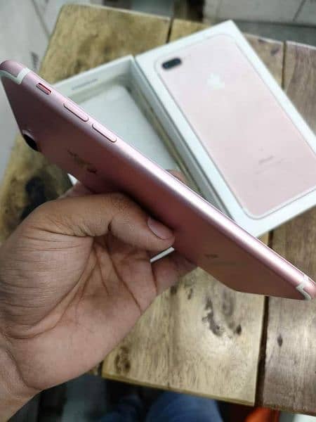 iPhone 7 plus 128 GB PTA approved my WhatsApp 0313=49=25=408 1