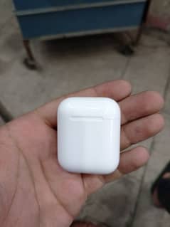 Apple Airpods 2nd gen home used