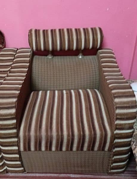 7 seater Sofa set for sale at low price 1