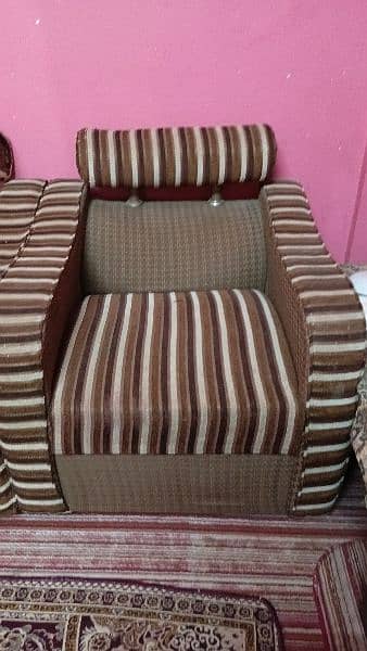 7 seater Sofa set for sale at low price 3