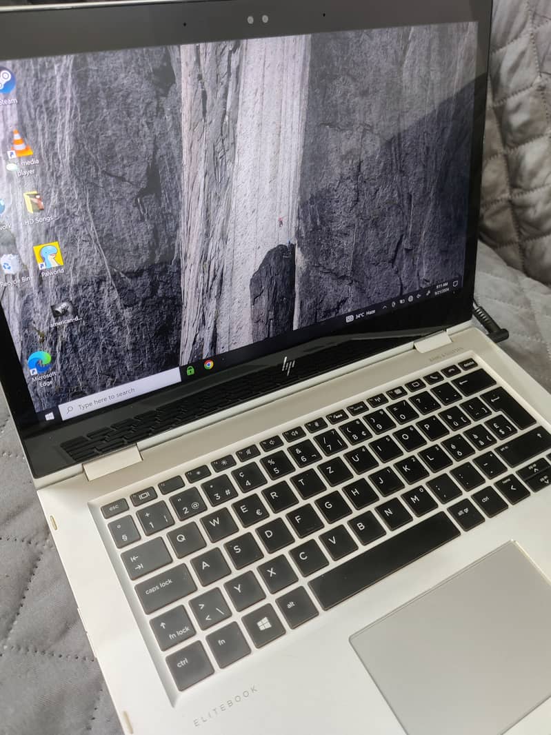 HP EliteBook vPro i5 7th Gen 3