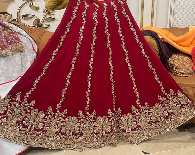 Lehnga Hand Made 2