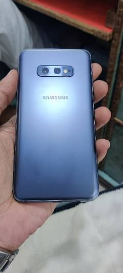 Samsung S10E