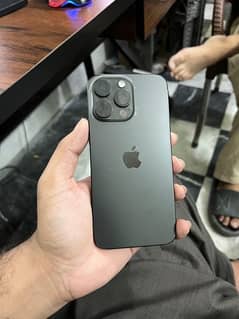 iPhone 15 Pro Max 10/10 JV 256GB 96BH with Box Titanium Black