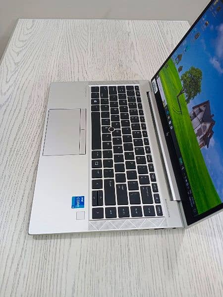 Hp elitebook 840 g8 core i5 11th gen quadcore cpu 8mb cache 6