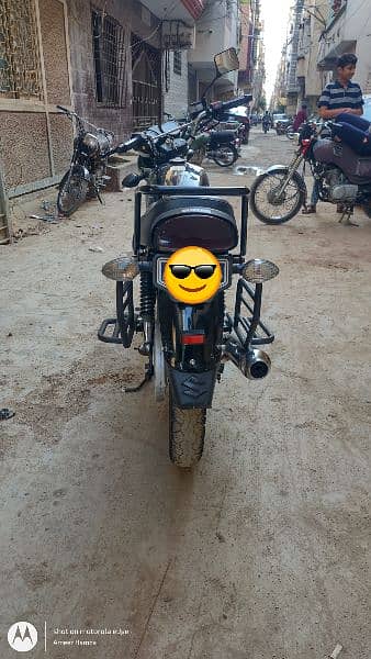 Suzuki GS 150 SE 1