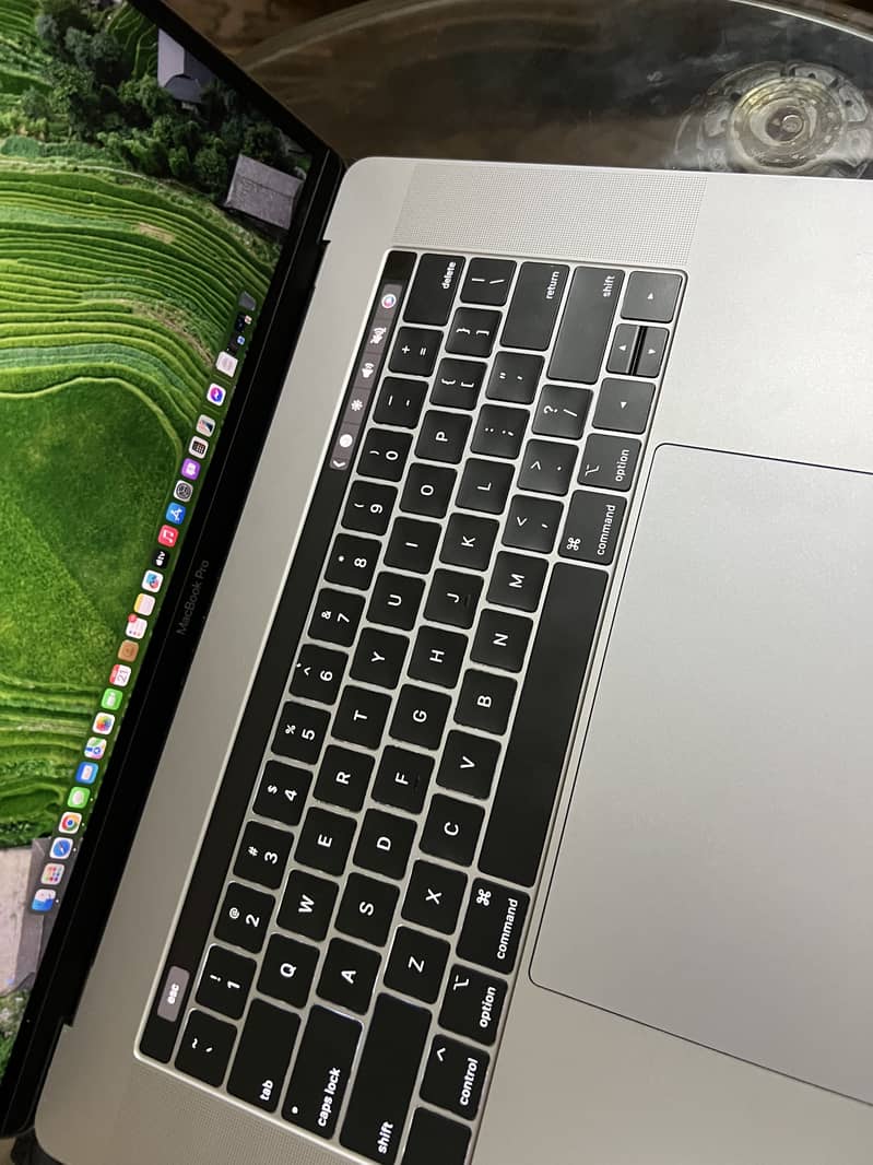 MacBook Pro 2019 1