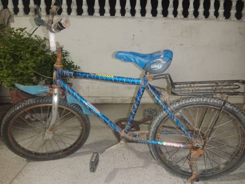 used cycle just in Rs:6000 only (bargaining ho jaye gi ) 1