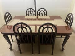 6 chair dining table 10/10 condition